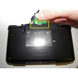 Замена батареи Nintendo DS